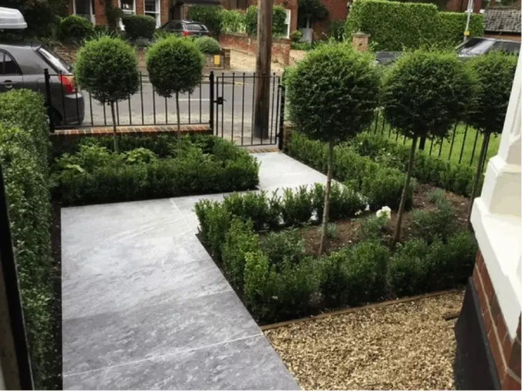 taman sederhana depan rumah